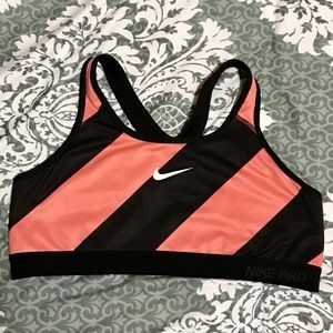 Nike Pro Sports Bra